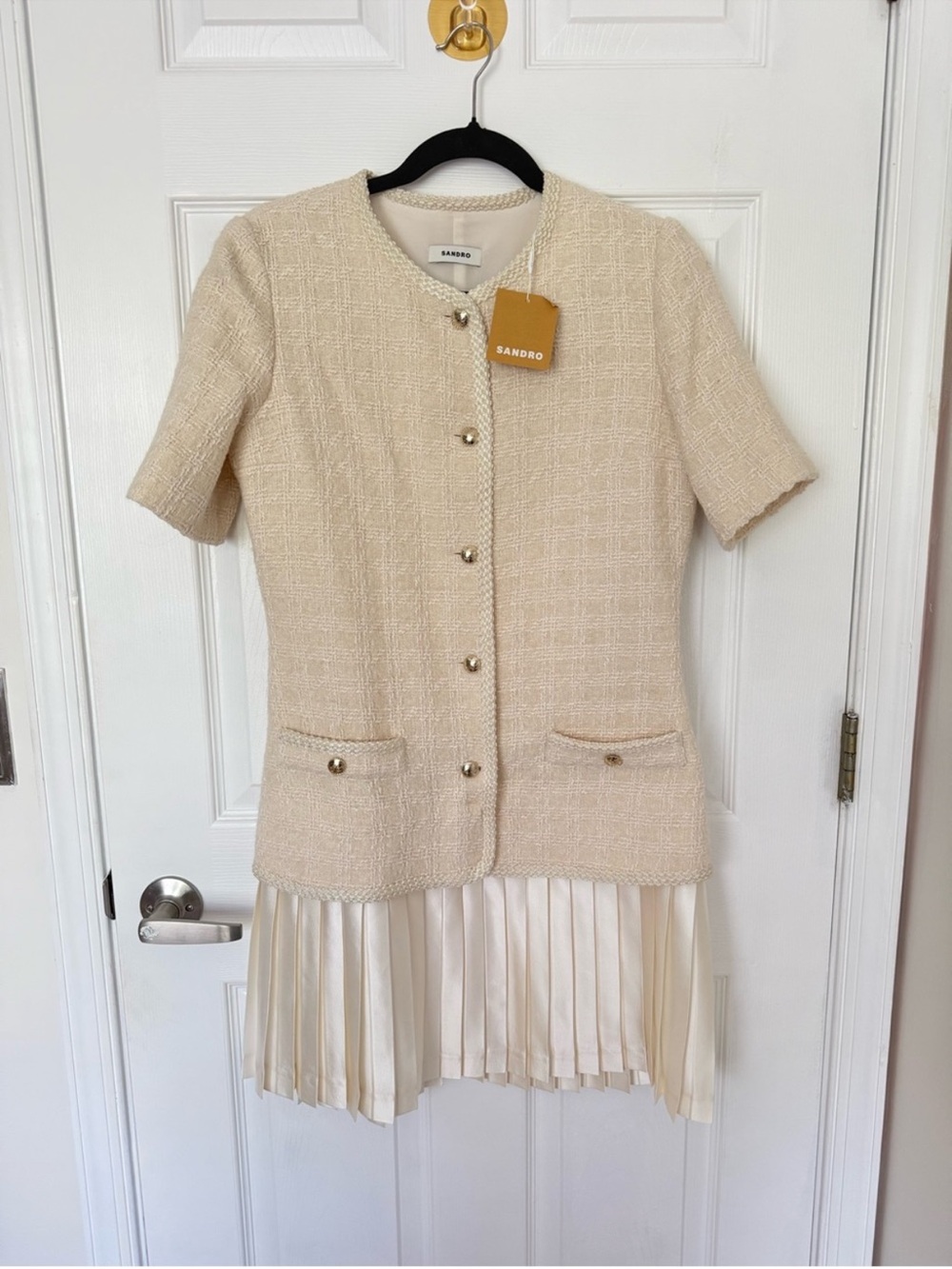 Sandro Cream Tweed Short-Sleeve Jacket with Gold Buttons 8 - Picture 9 of 11